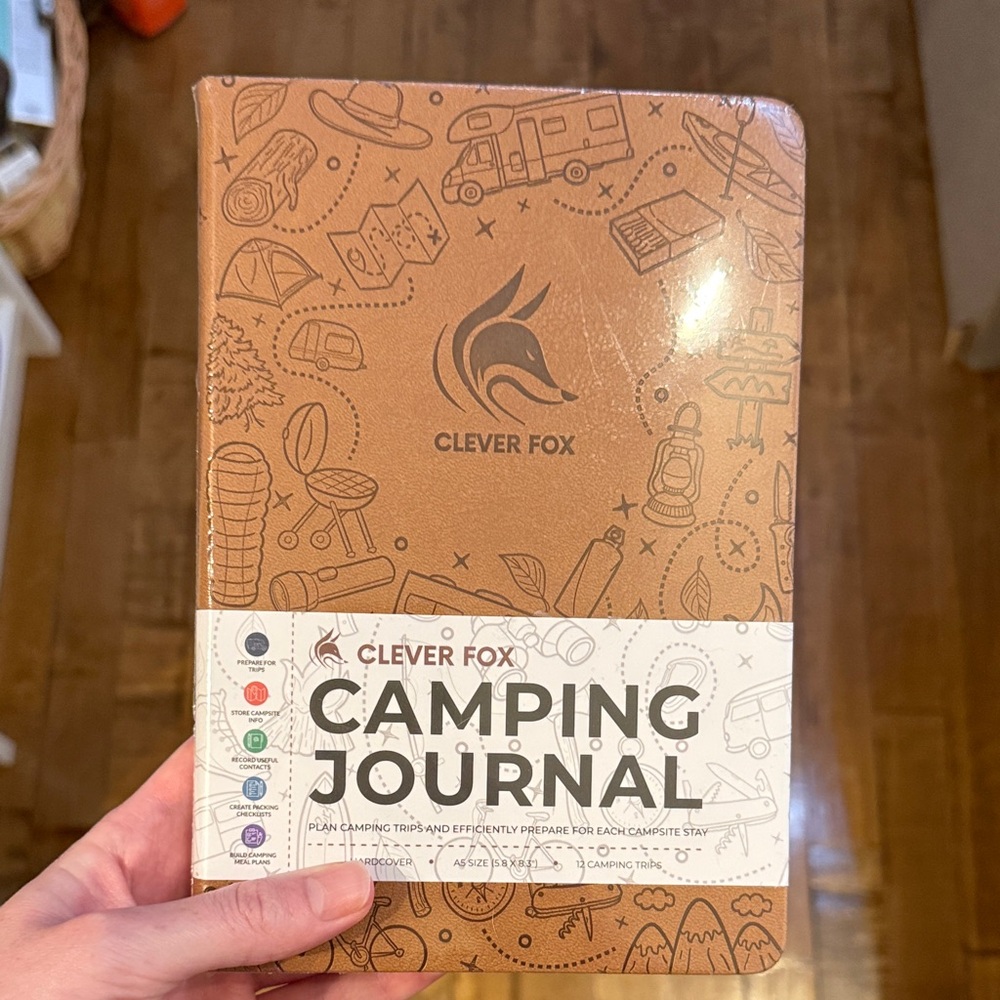 Clever fox camping journal NEW